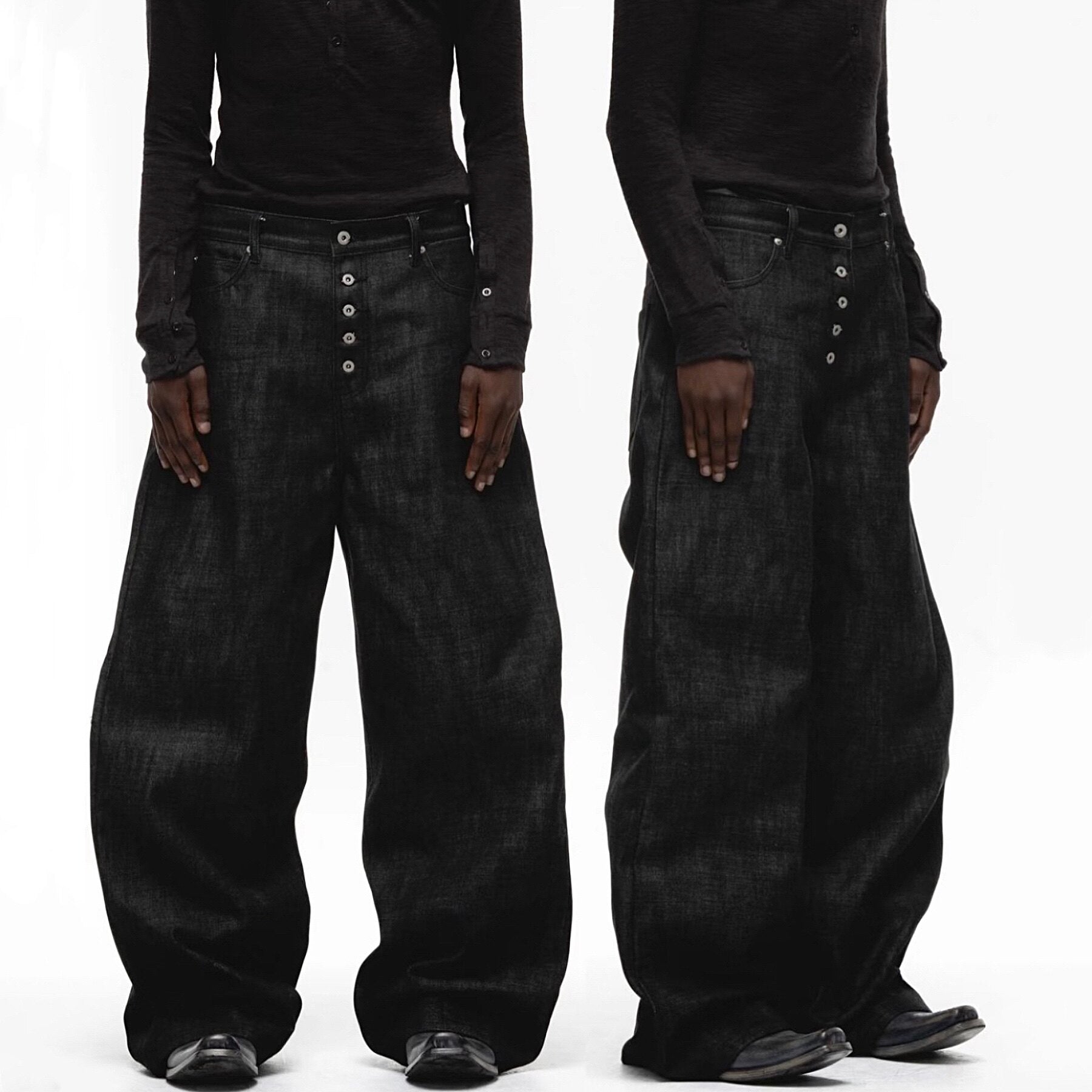 Curved 3D tailored loose-fitting jeans