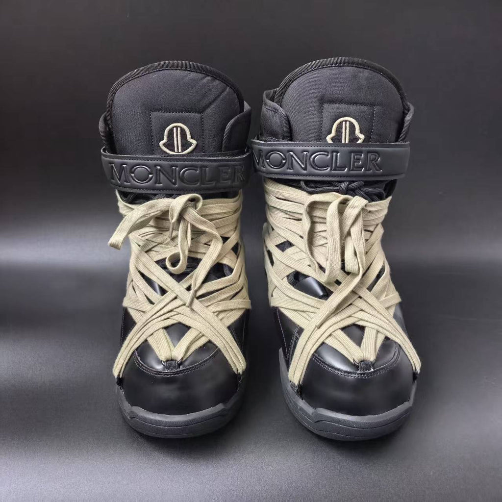 Winter and autumn lace-up snow boots