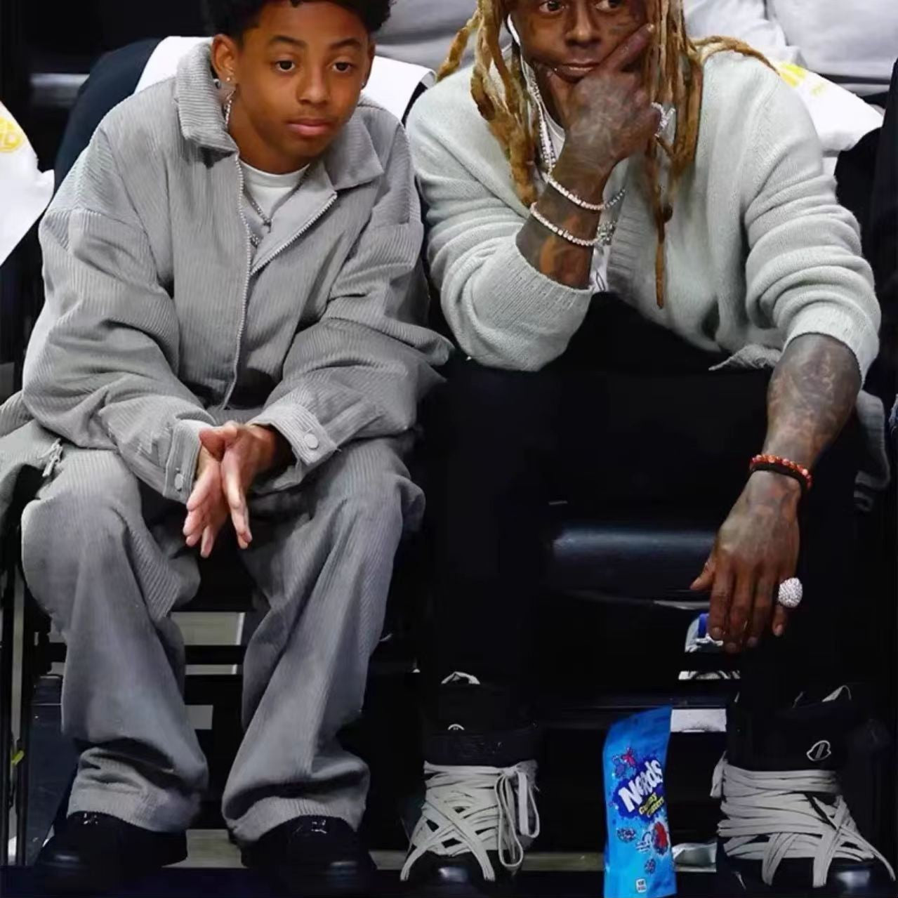 RO style lace-up snow boots