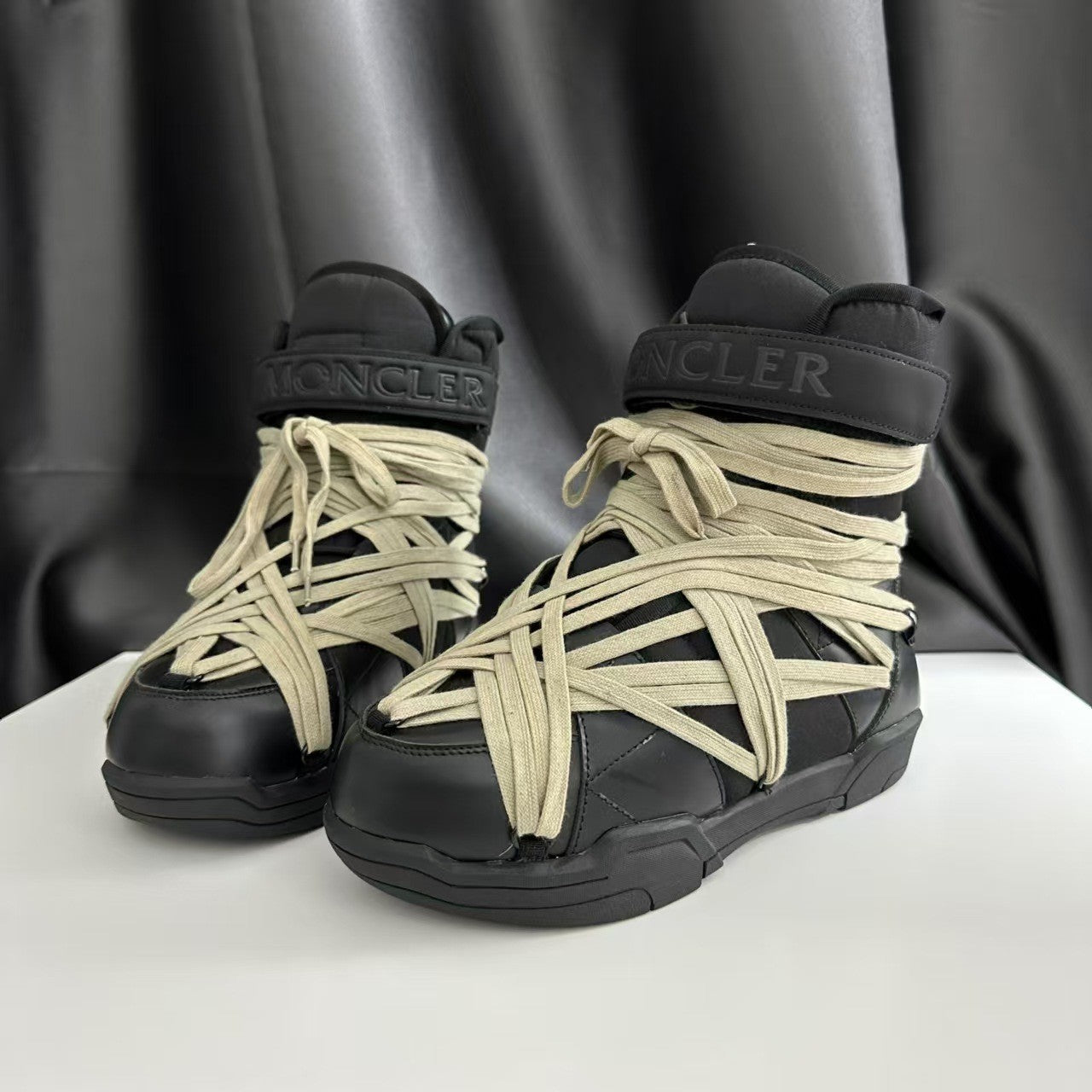 RO style lace-up snow boots